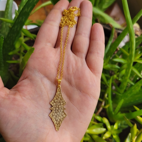 Vintage 10K GP Floral Butterfly Geometric Necklace - Picture 10 of 10